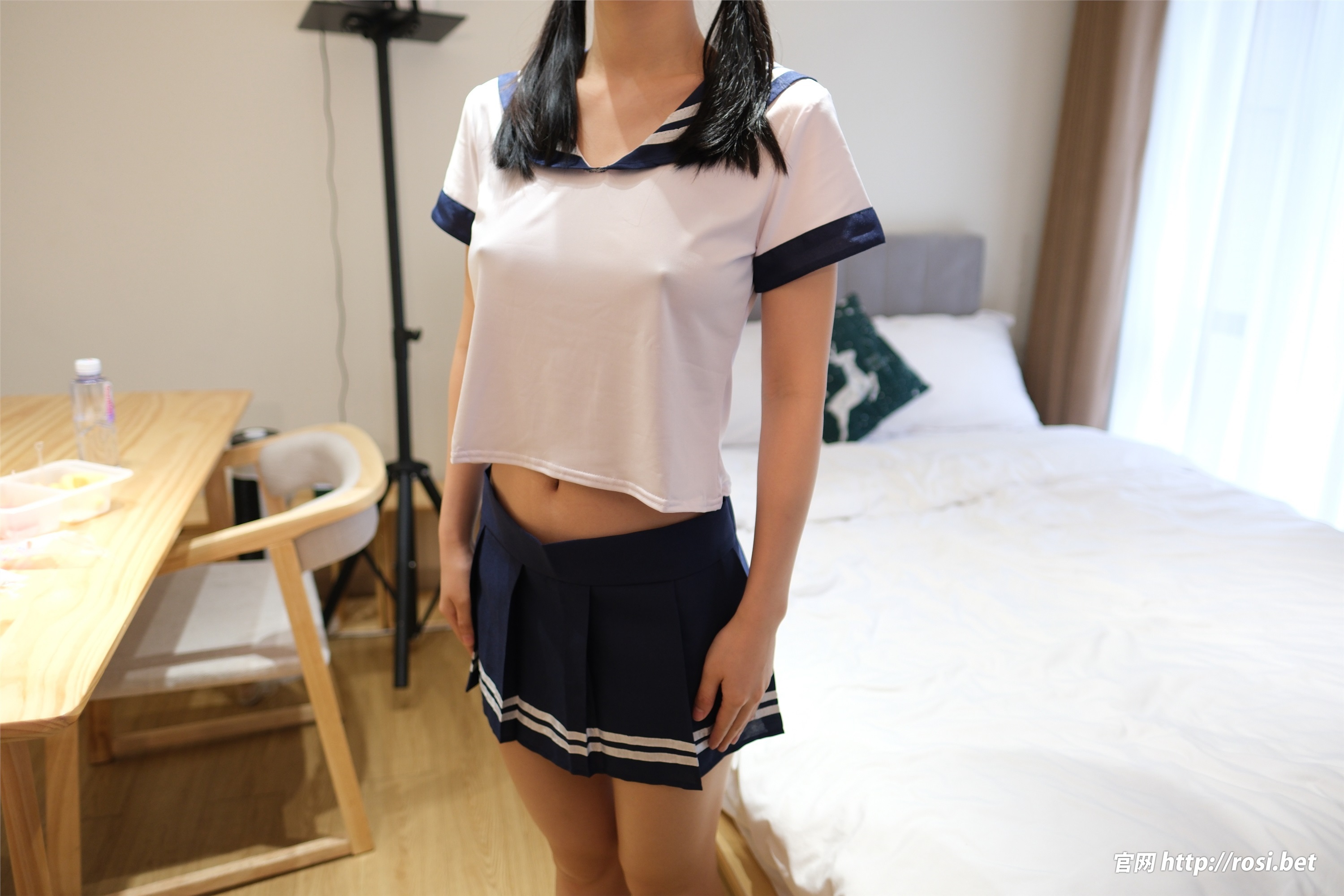 ROSI写真 2024.10.20 NO.4703